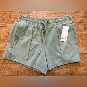 Yogalicious Green Athletic Shorts Lightweight Elastic Waist